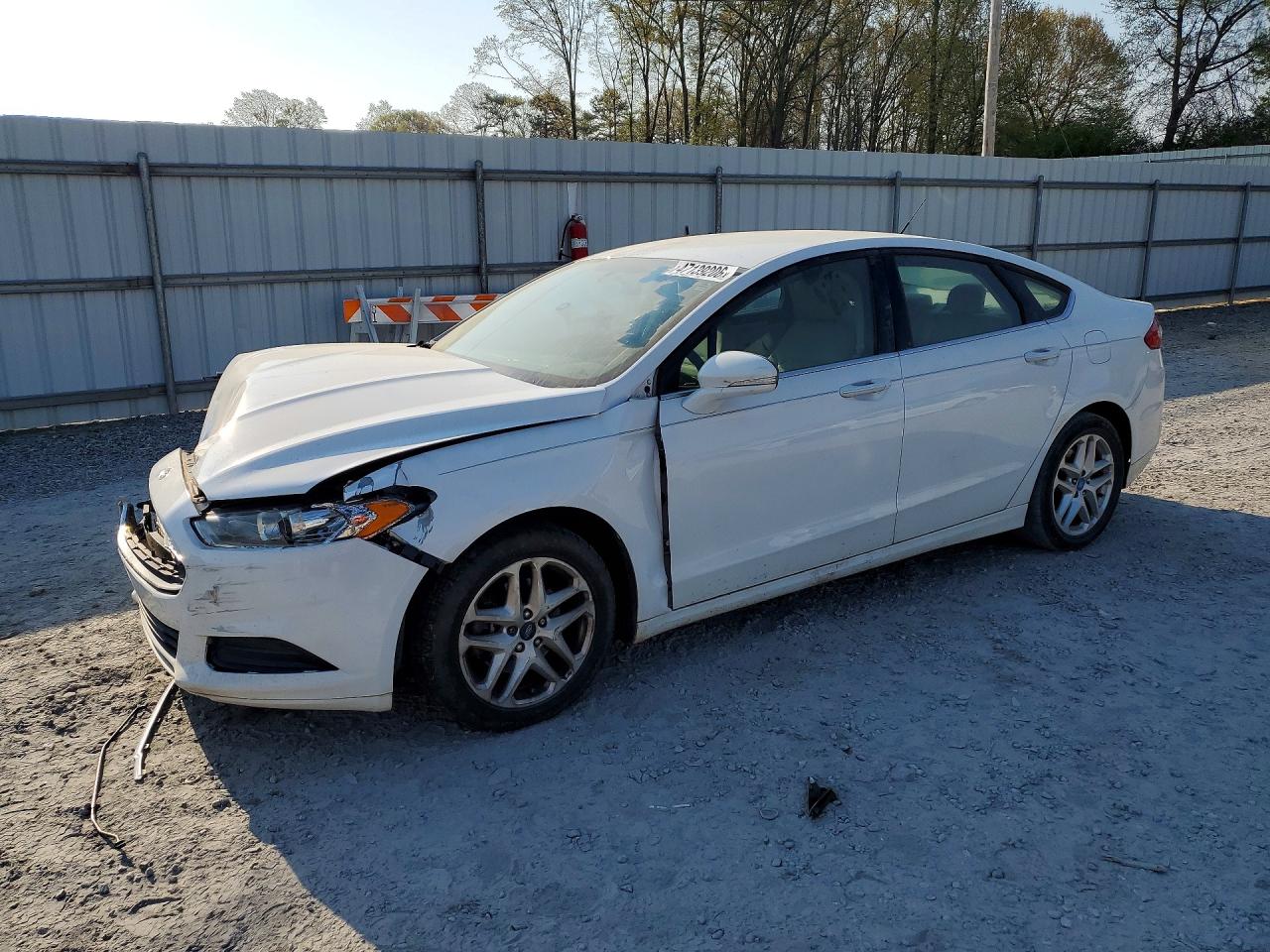 3FA6P0H72FR307028 · 2015 FORD FUSION