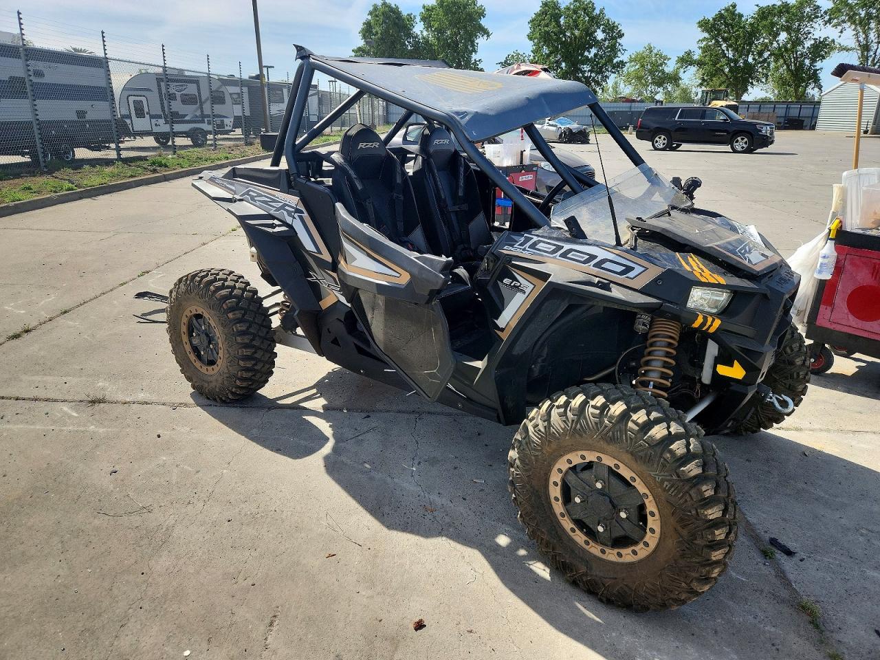 3NSVDR997JF947621 · 2018 POLARIS RZR