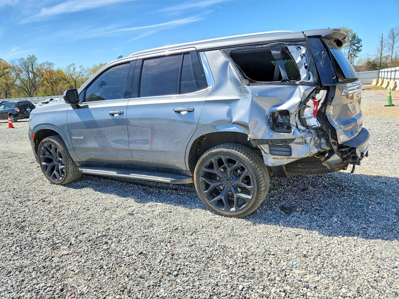 1GNSCMKD9MR295289 · 2021 CHEVROLET TAHOE · 2/13