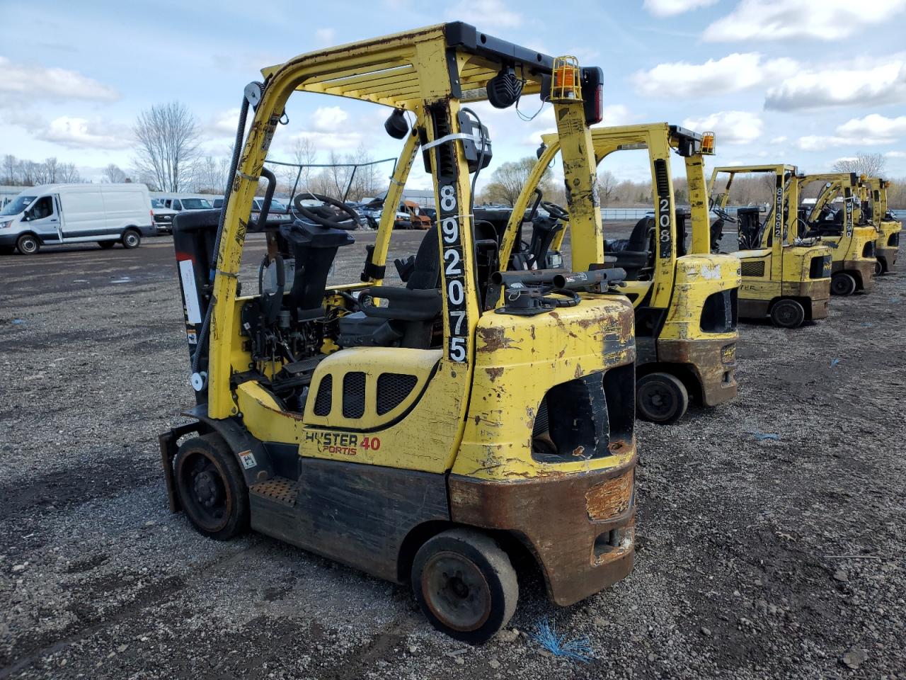 2009 HYSTER FORKLIFT · 3/10