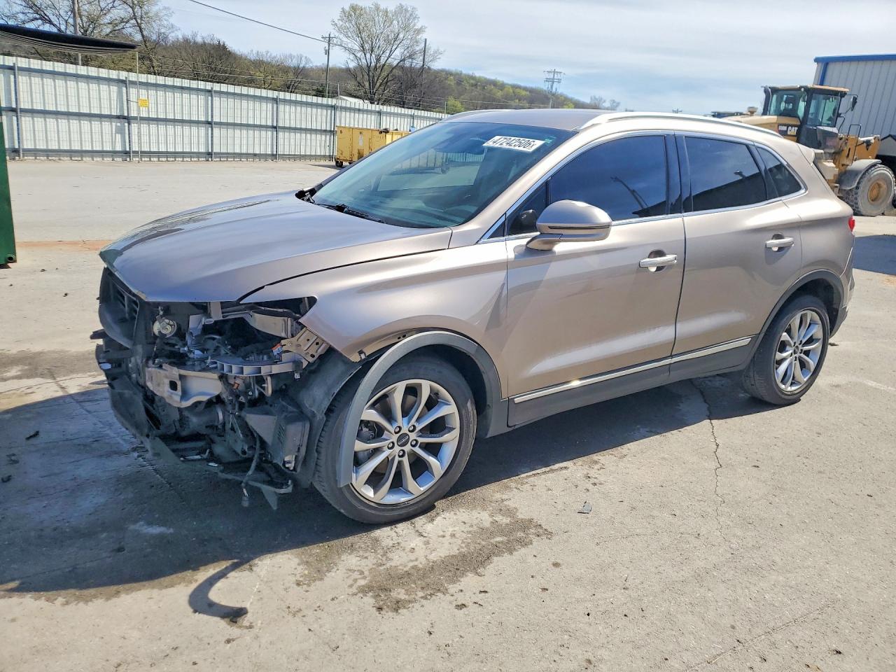 5LMCJ2C9XKUL37330 · 2019 LINCOLN MKC