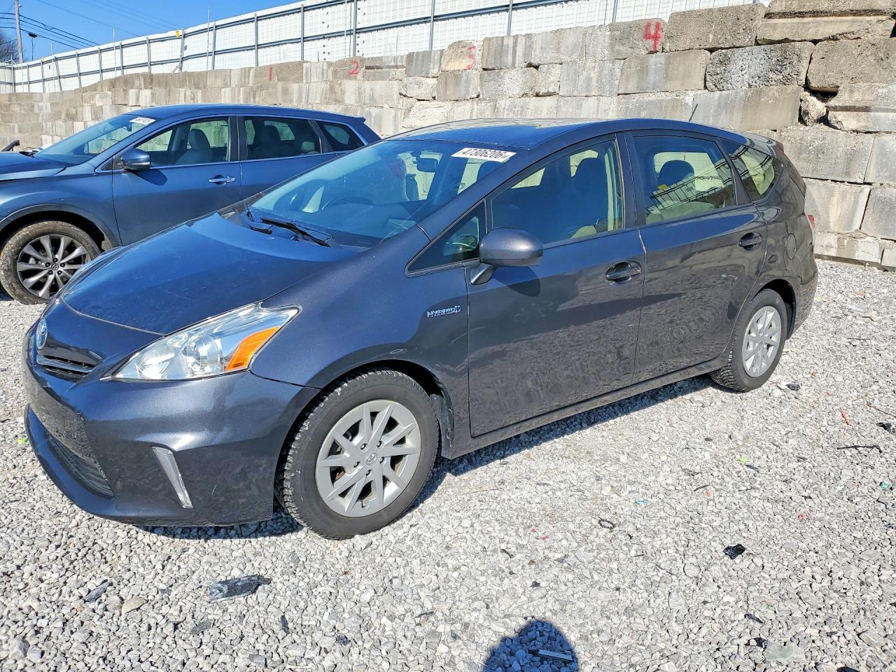 JTDZN3EU6C3132088 · 2012 TOYOTA PRIUS V
