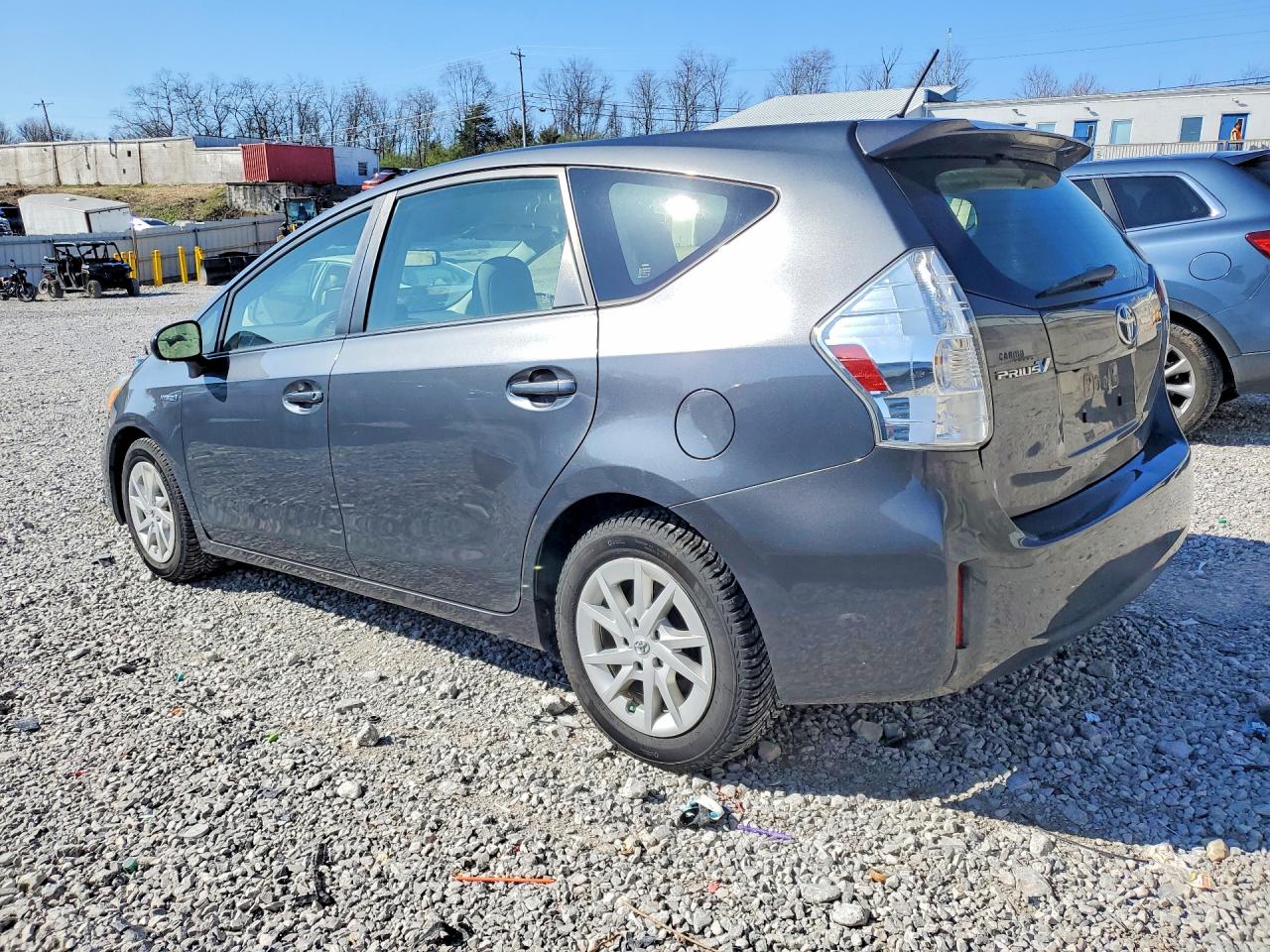 JTDZN3EU6C3132088 · 2012 TOYOTA PRIUS V · 2/12
