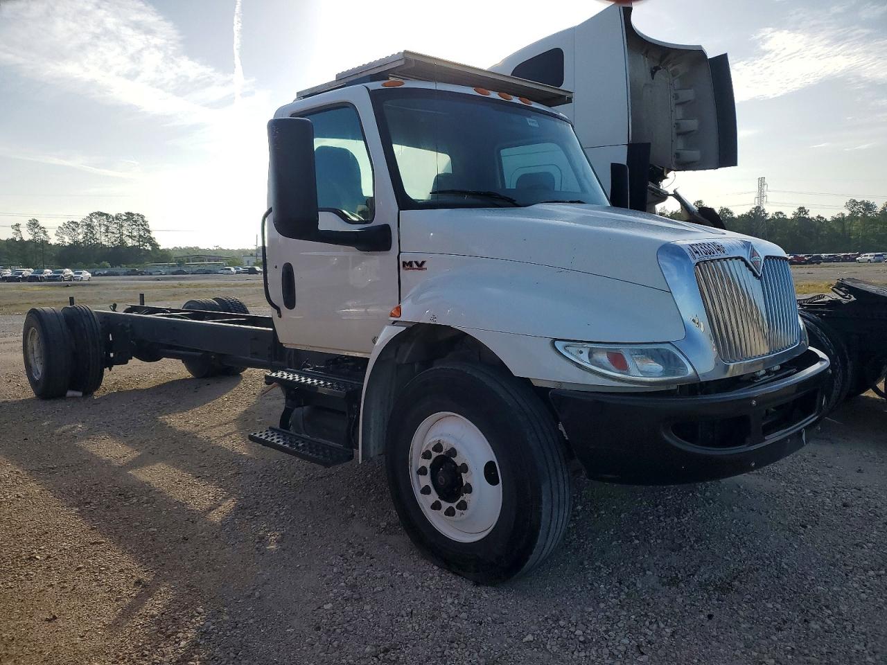 3HAEUMML3ML627060 · 2021 INTERNATIONAL MV607