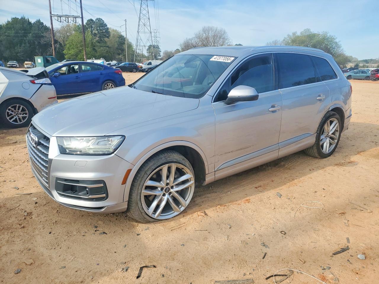 WA1VAAF77JD043221 · 2018 AUDI Q7