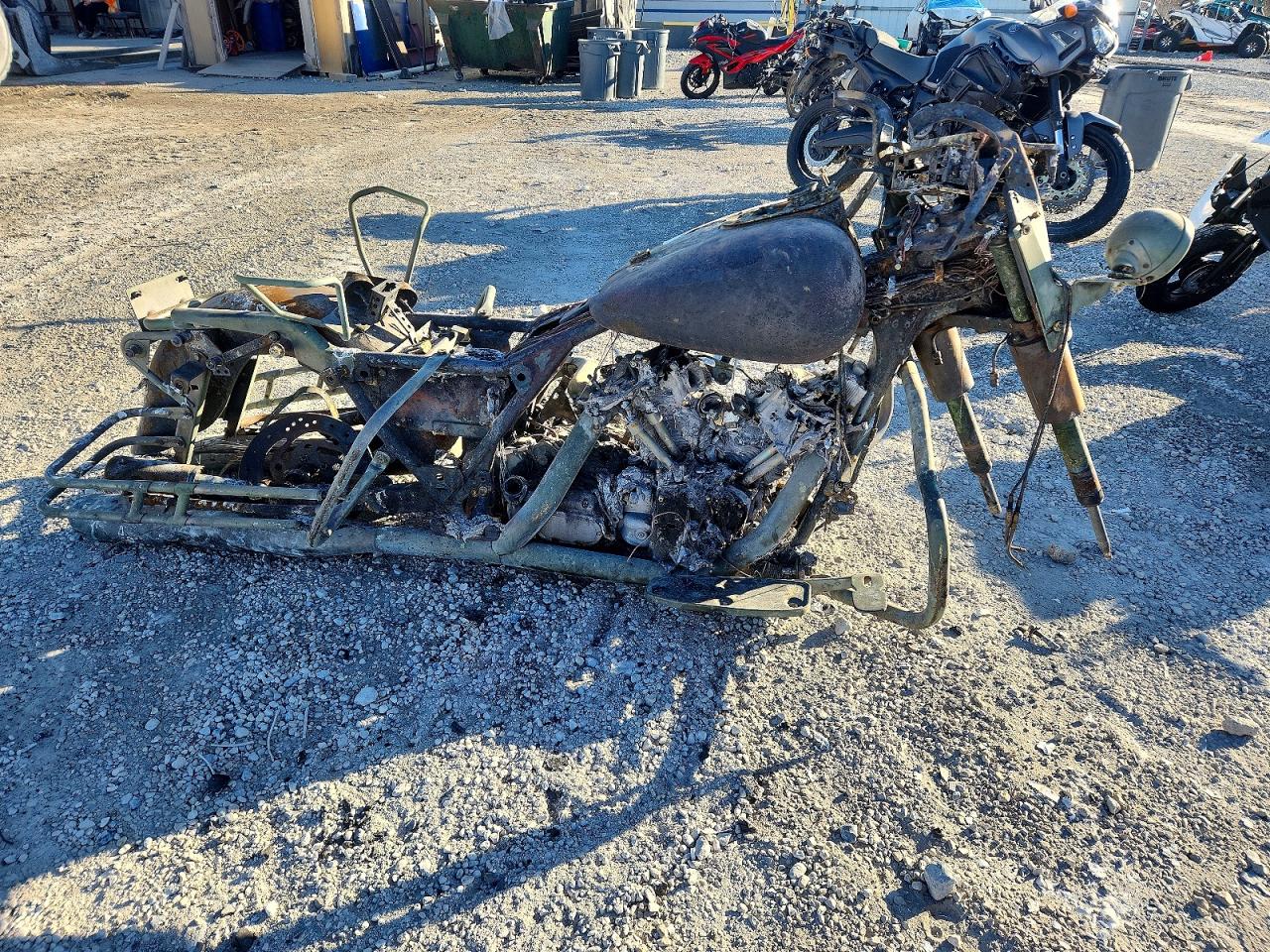 1HD1DDV134Y716995 · 2004 HARLEY-DAVIDSON FLHT