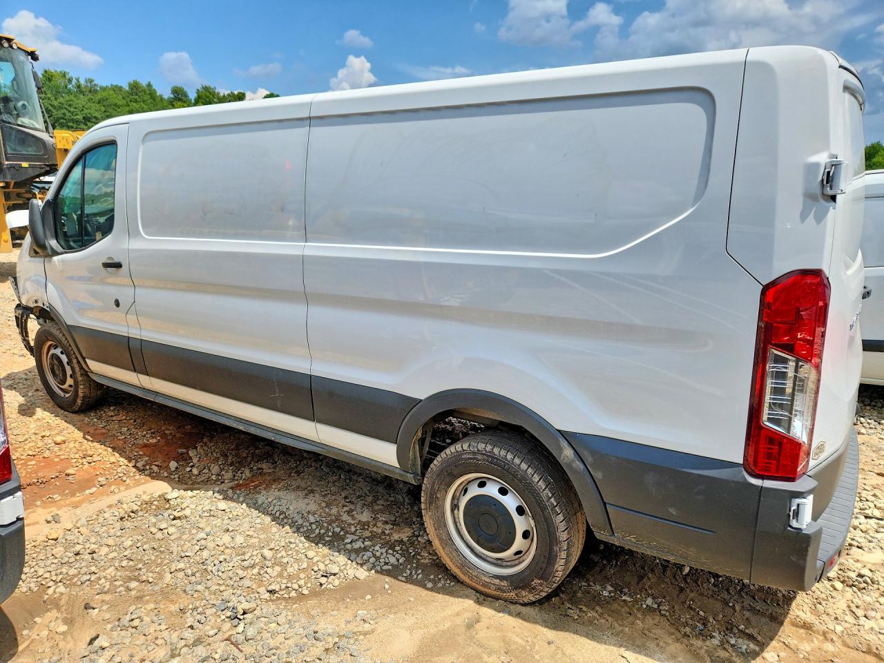 1FTBR1Y82SKB17083 · 2025 FORD TRANSIT · 2/13