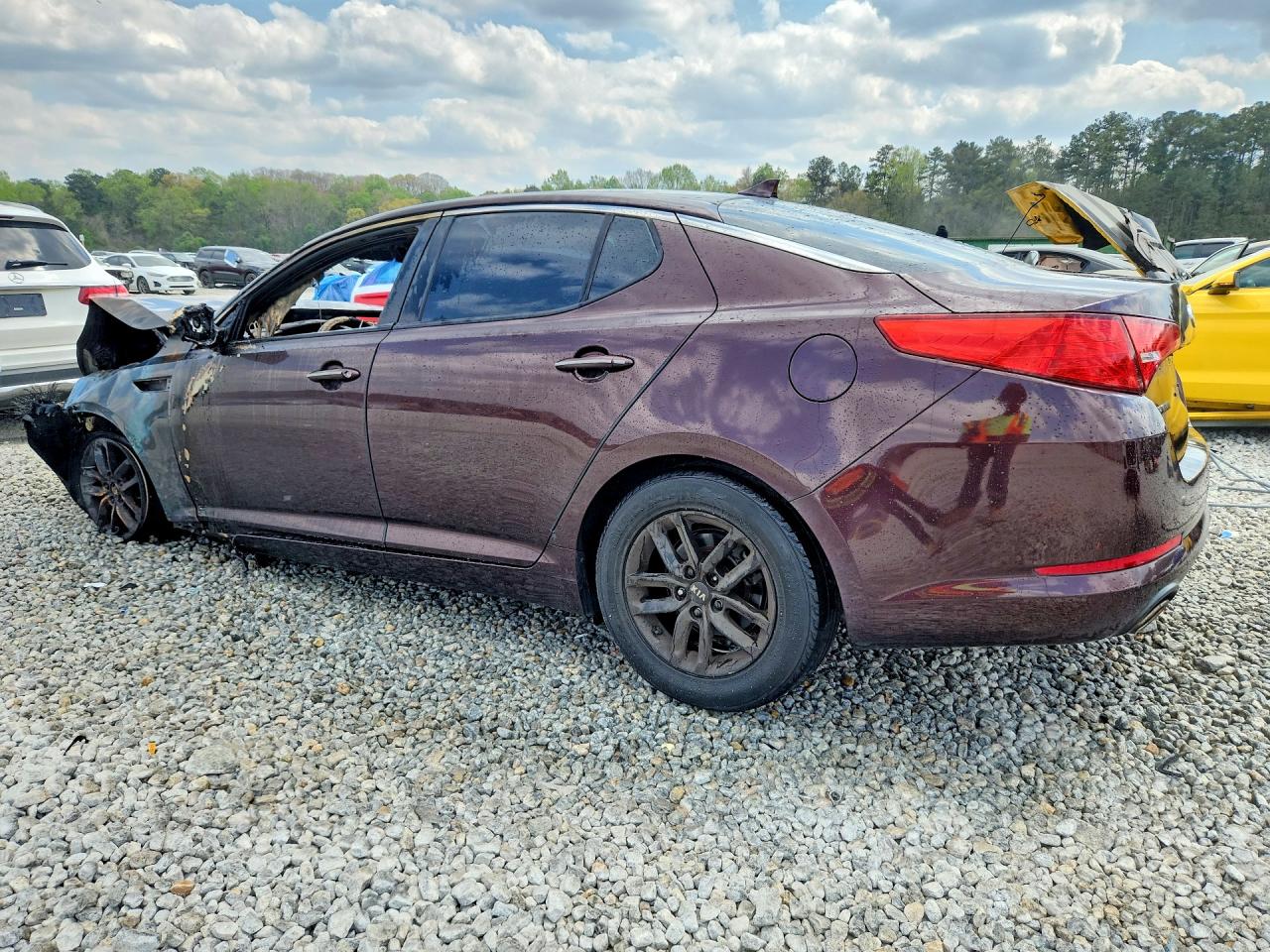 KNAGM4A72B5110394 · 2011 KIA OPTIMA · 2/12