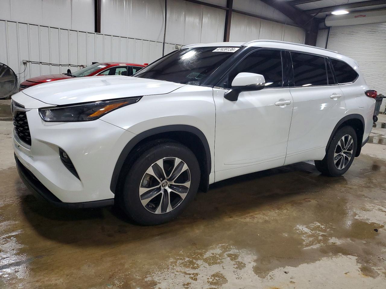 5TDGZRBH1NS578849 · 2022 TOYOTA HIGHLANDER