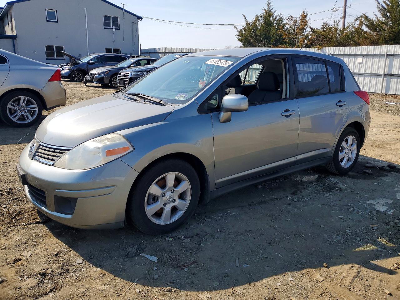 3N1BC13E89L369785 · 2009 NISSAN VERSA