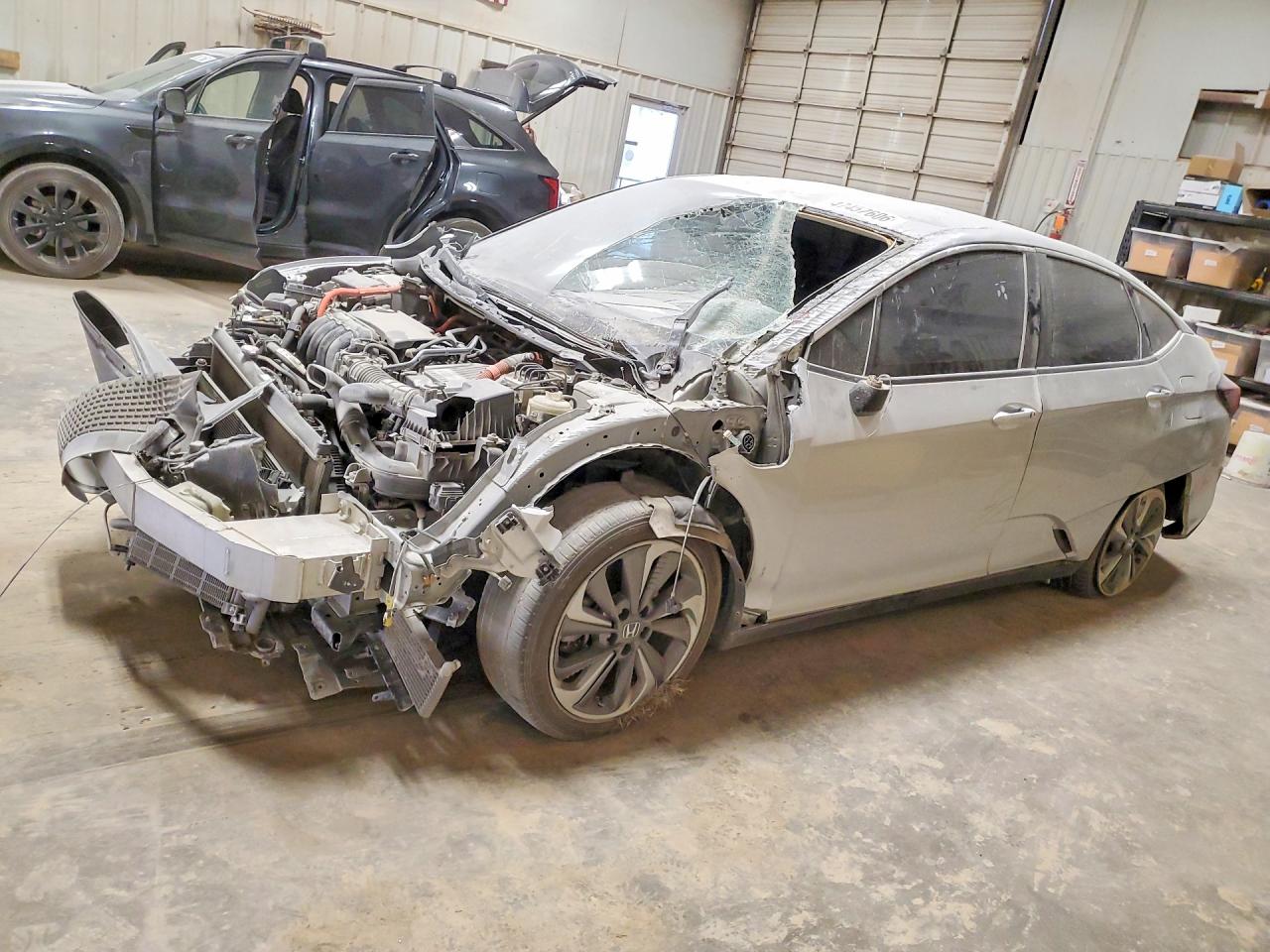 JHMZC5F33JC001672 · 2018 HONDA CLARITY