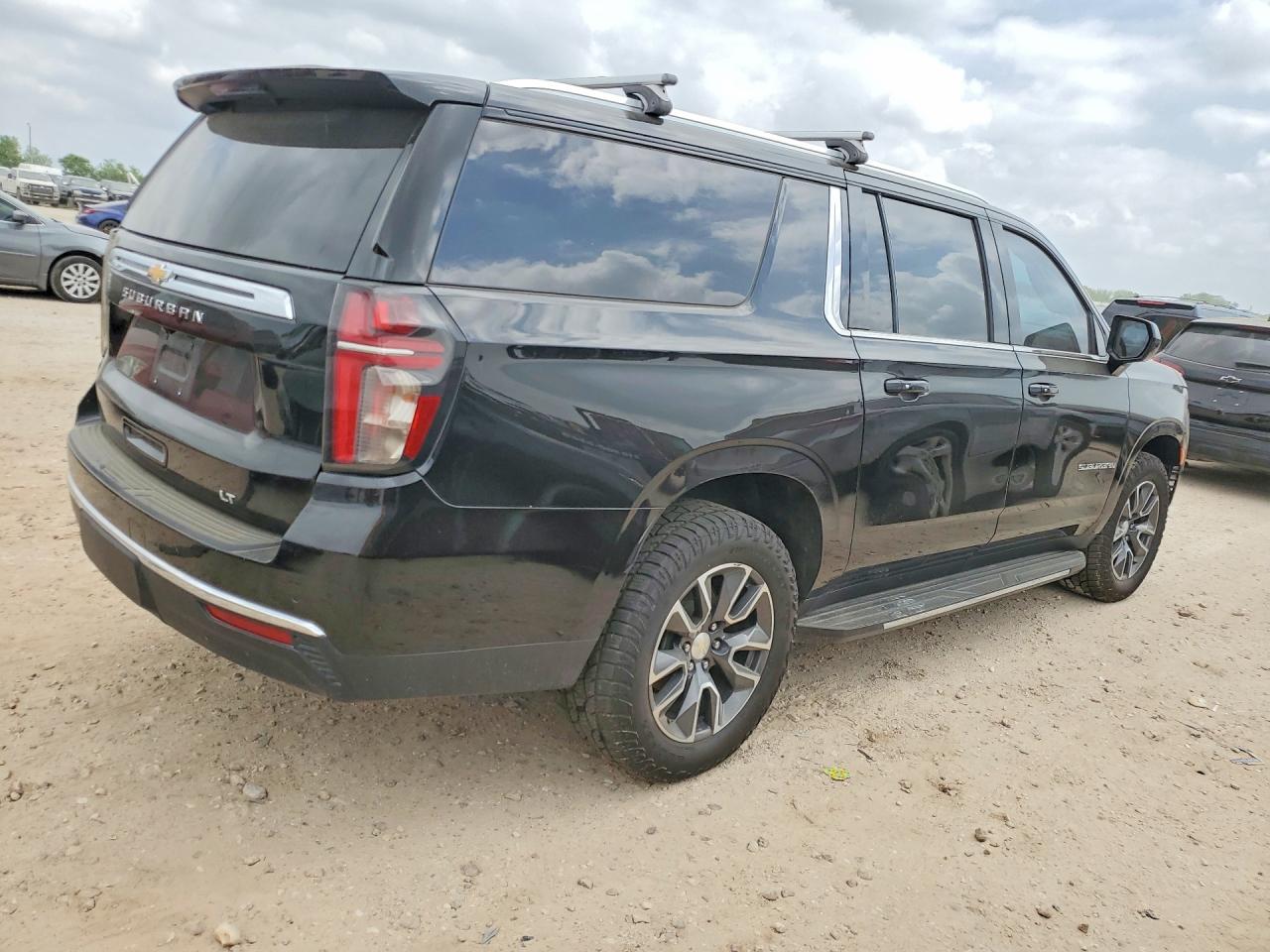 1GNSCCKD0MR375087 · 2021 CHEVROLET SUBURBAN · 3/13