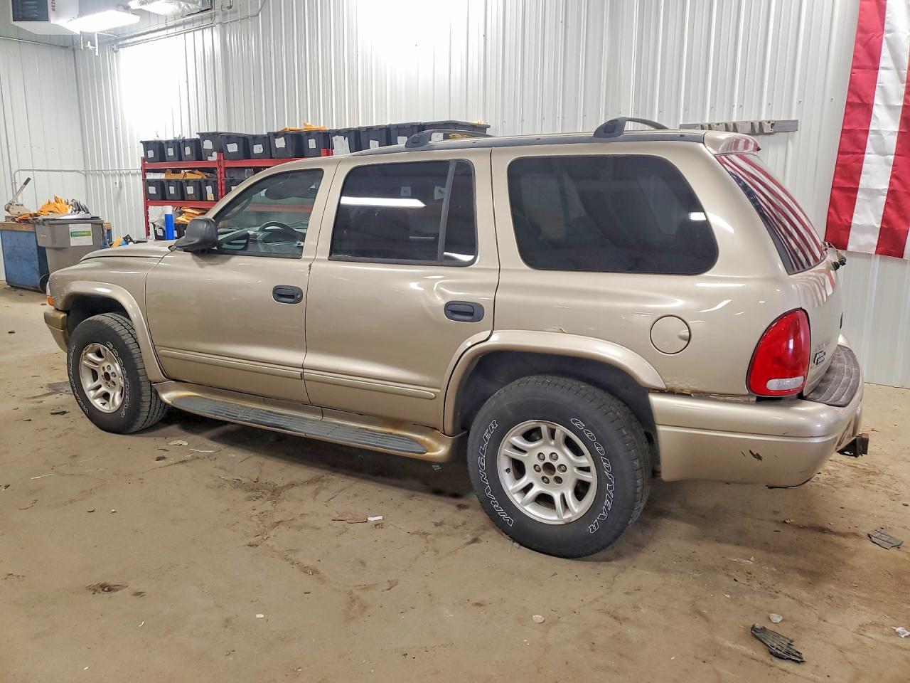 1D4HS48NX3F520568 · 2003 DODGE DURANGO · 2/13