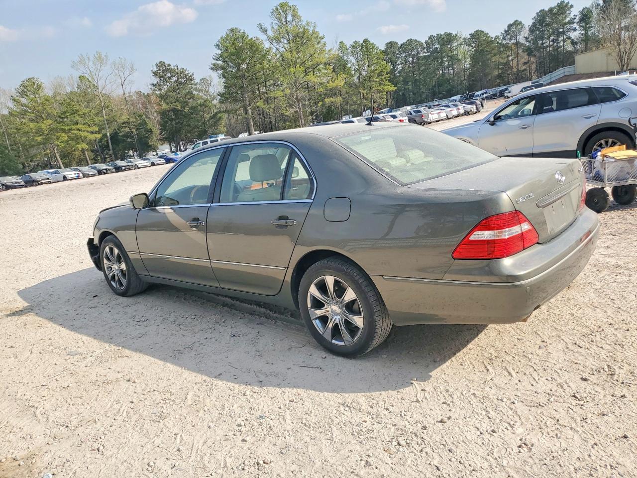 JTHBN36F255004874 · 2005 LEXUS LS 430 · 2/12