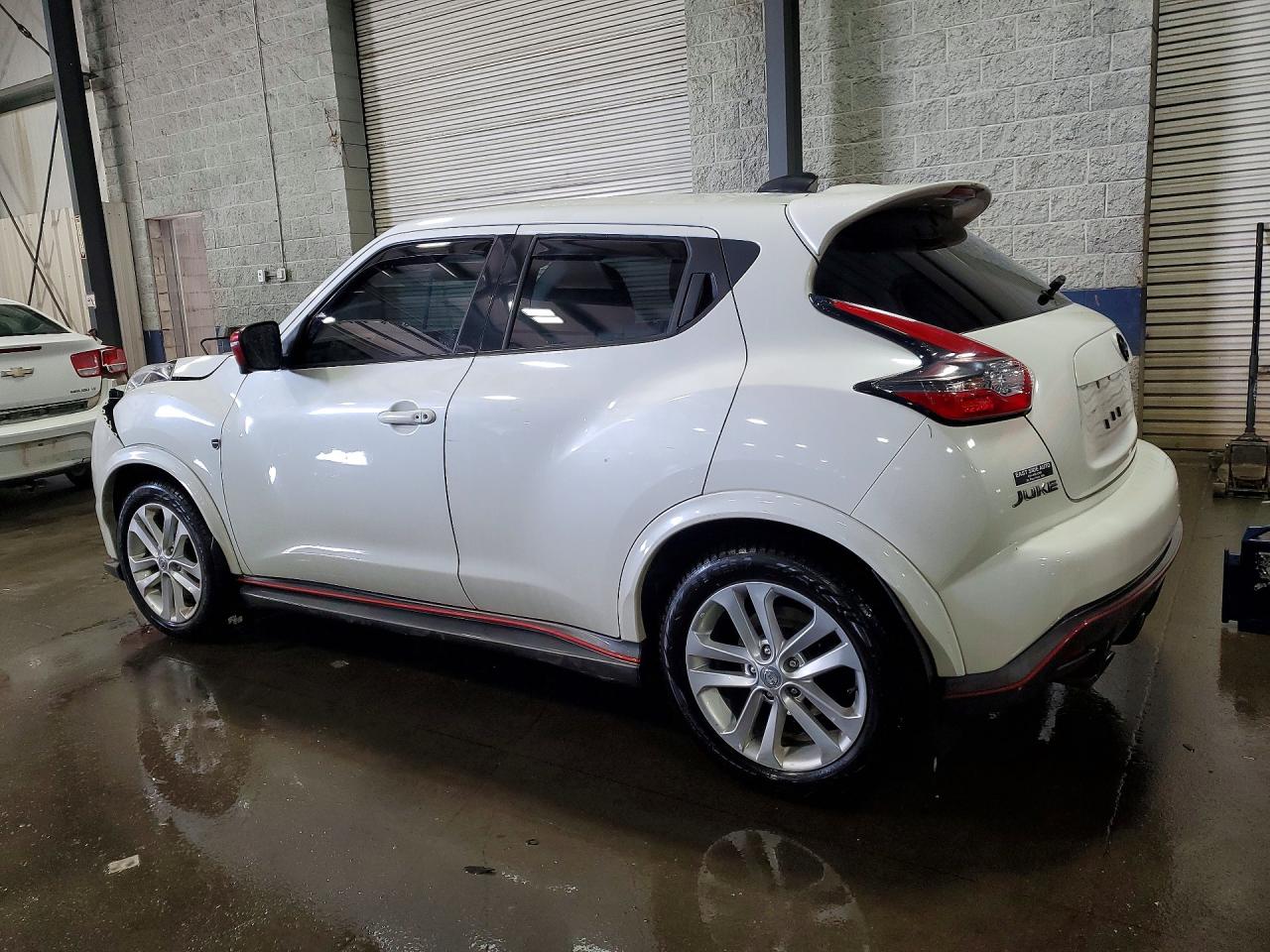JN8AF5MV6FT561837 · 2015 NISSAN JUKE · 2/13