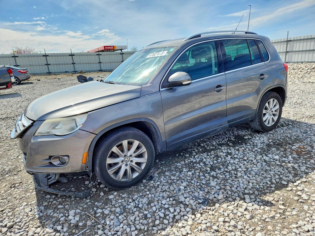 WVGBV75NX9W520977 · 2009 VOLKSWAGEN TIGUAN