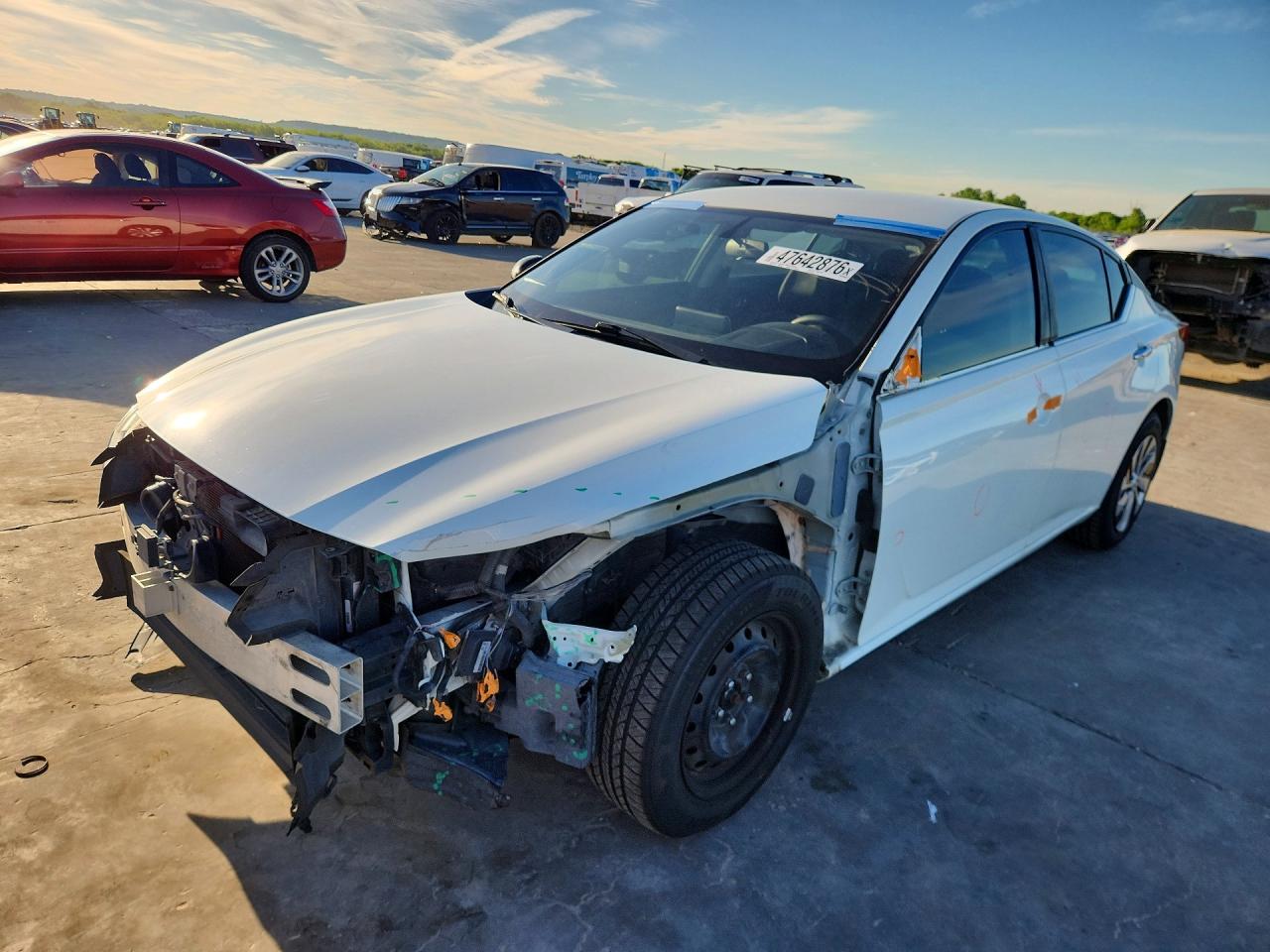 1N4BL4BVXKC256797 · 2019 NISSAN ALTIMA
