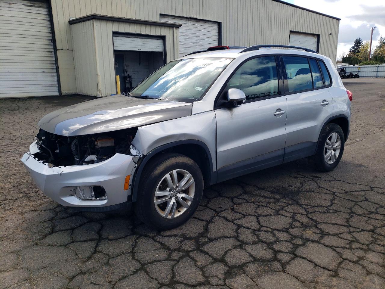 WVGAV7AX9HK029325 · 2017 VOLKSWAGEN TIGUAN
