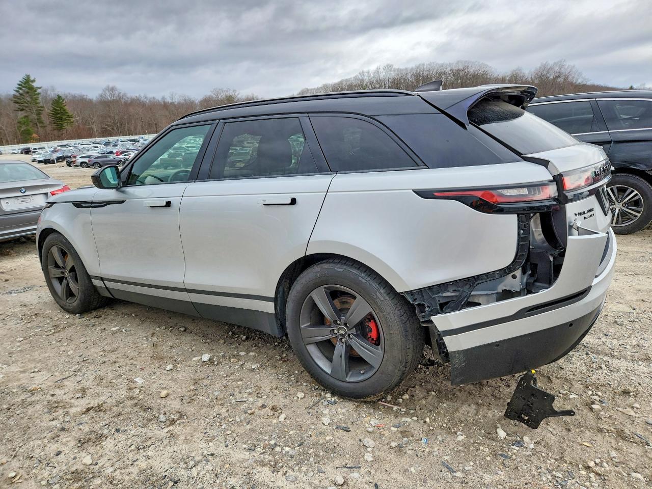 SALYB2RV3JA743649 · 2018 LAND ROVER RANGE ROVER VELAR · 2/13
