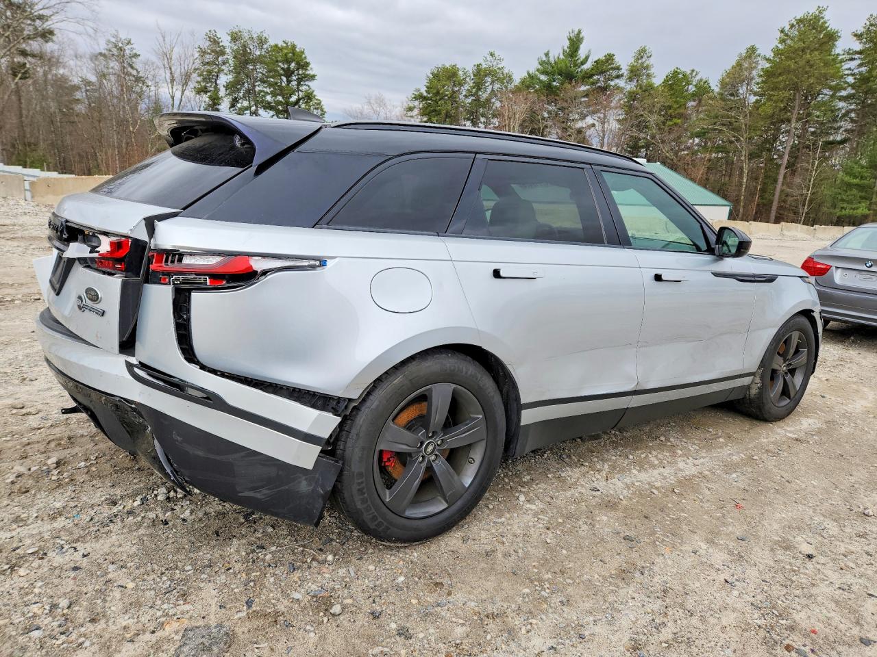 SALYB2RV3JA743649 · 2018 LAND ROVER RANGE ROVER VELAR · 3/13