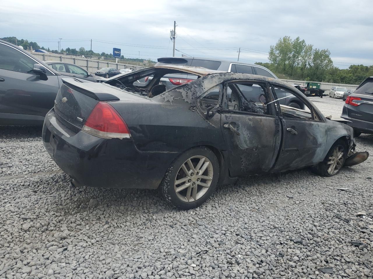2G1WU583289175712 · 2008 CHEVROLET IMPALA · 3/11