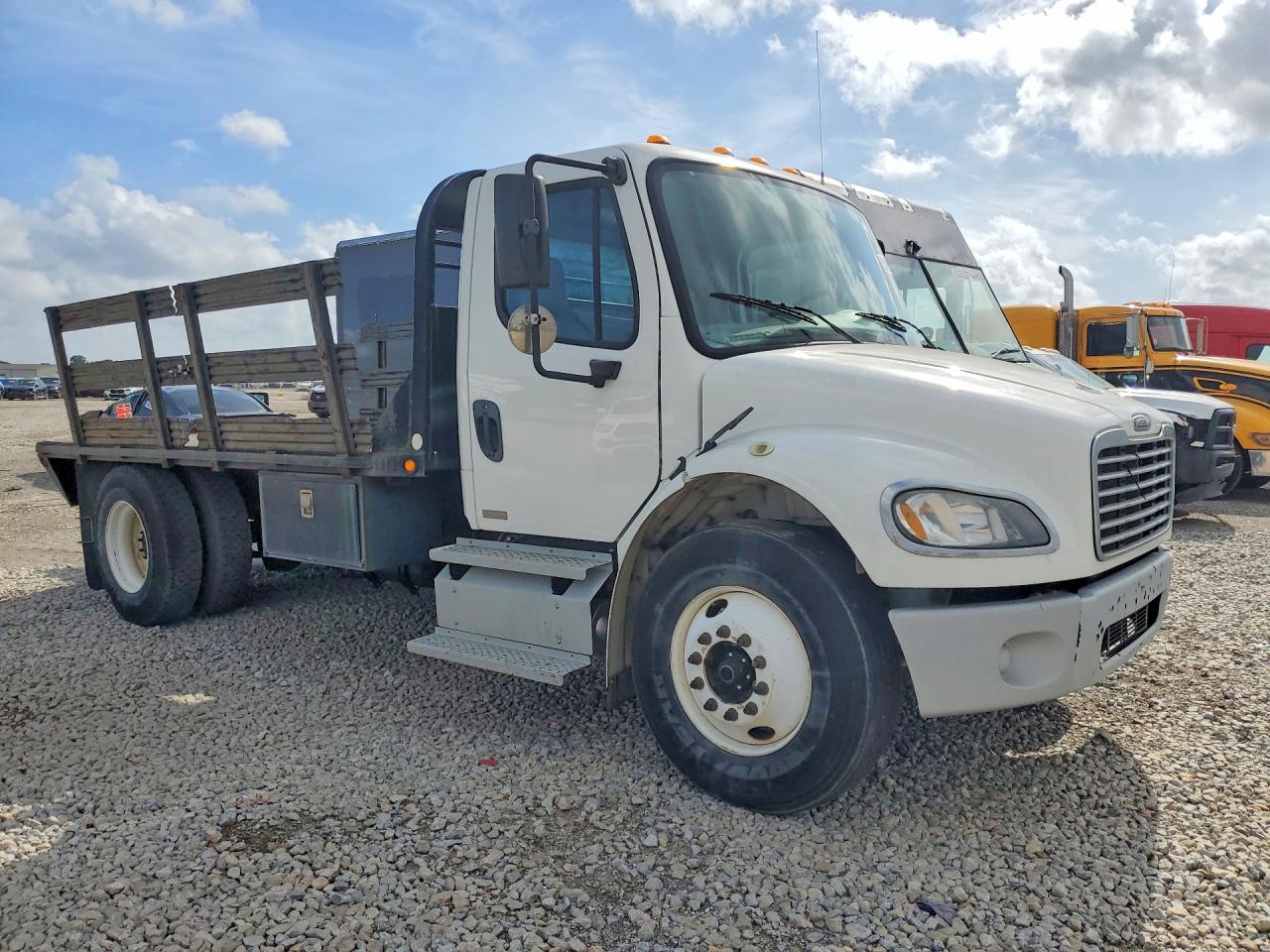 1FVACWDT3CDBD8926 · 2012 FREIGHTLINER HEAVY DUTY TRUCKS · 4/12
