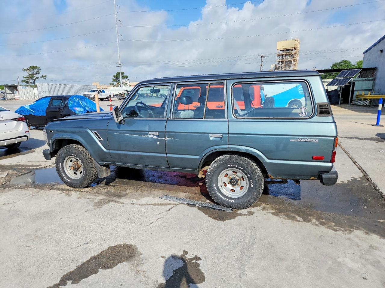 1988 TOYOTA LAND CRUISER · 2/12