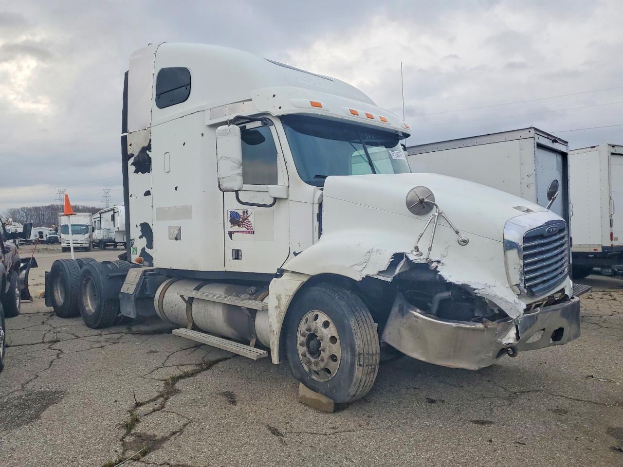 2013 FREIGHTLINER CONVENTIONAL