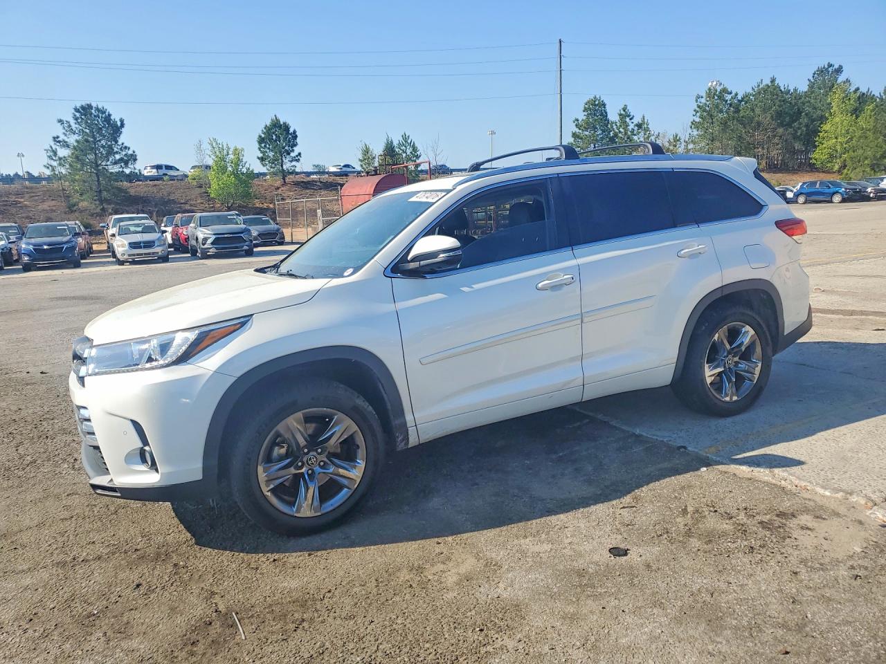 5TDYZRFH2JS281453 · 2018 TOYOTA HIGHLANDER