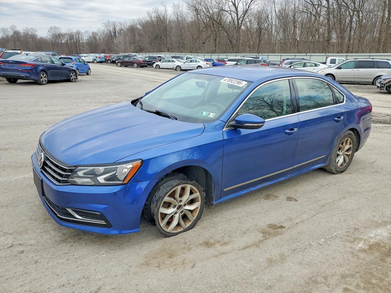 1VWAT7A30HC056878 · 2017 VOLKSWAGEN PASSAT