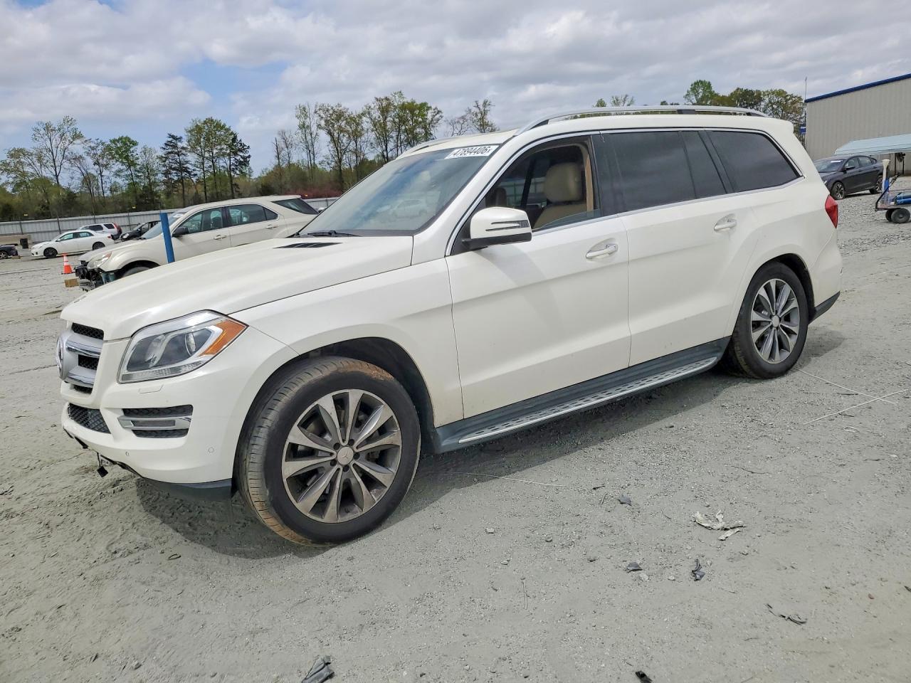 4JGDF6EEXFA517523 · 2015 MERCEDES-BENZ GL