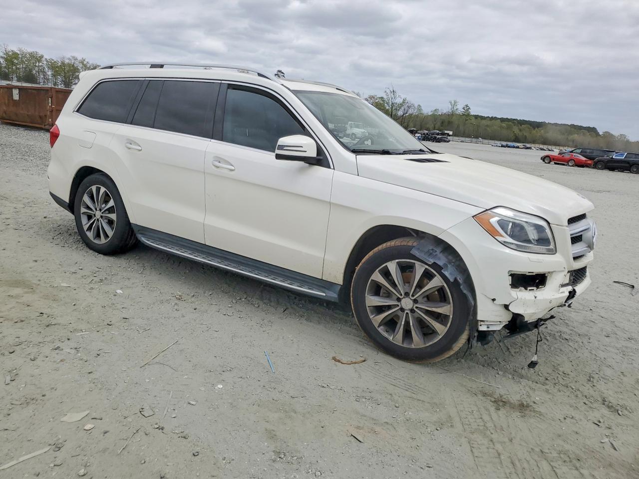 4JGDF6EEXFA517523 · 2015 MERCEDES-BENZ GL · 4/13
