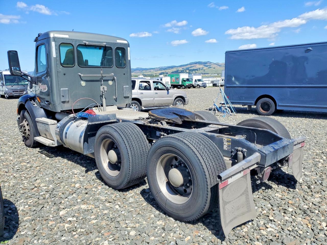 1XPBDP9X9GD321543 · 2016 PETERBILT 579 · 3/10