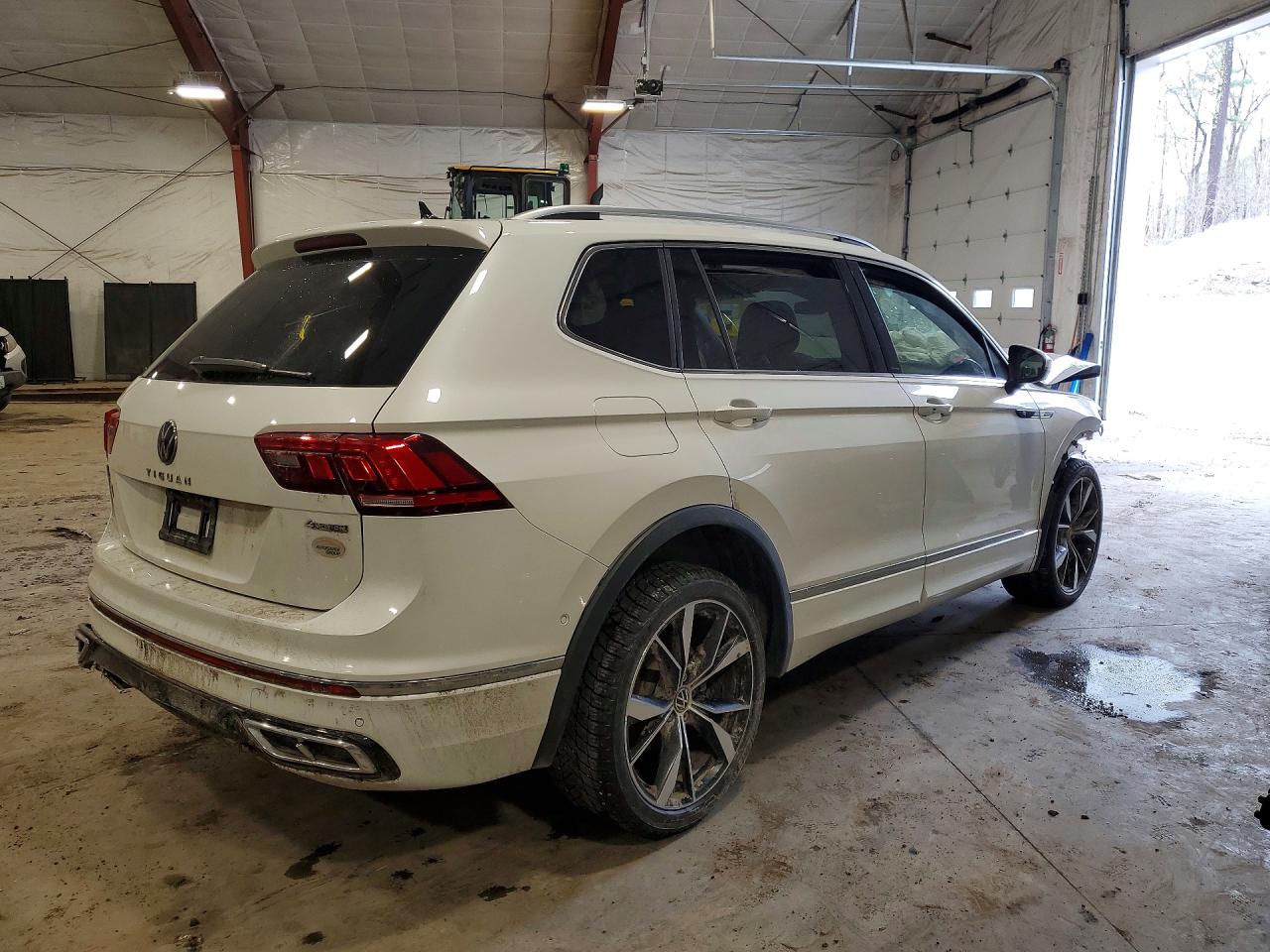 3VV4B7AX9RM124537 · 2024 VOLKSWAGEN TIGUAN · 3/14
