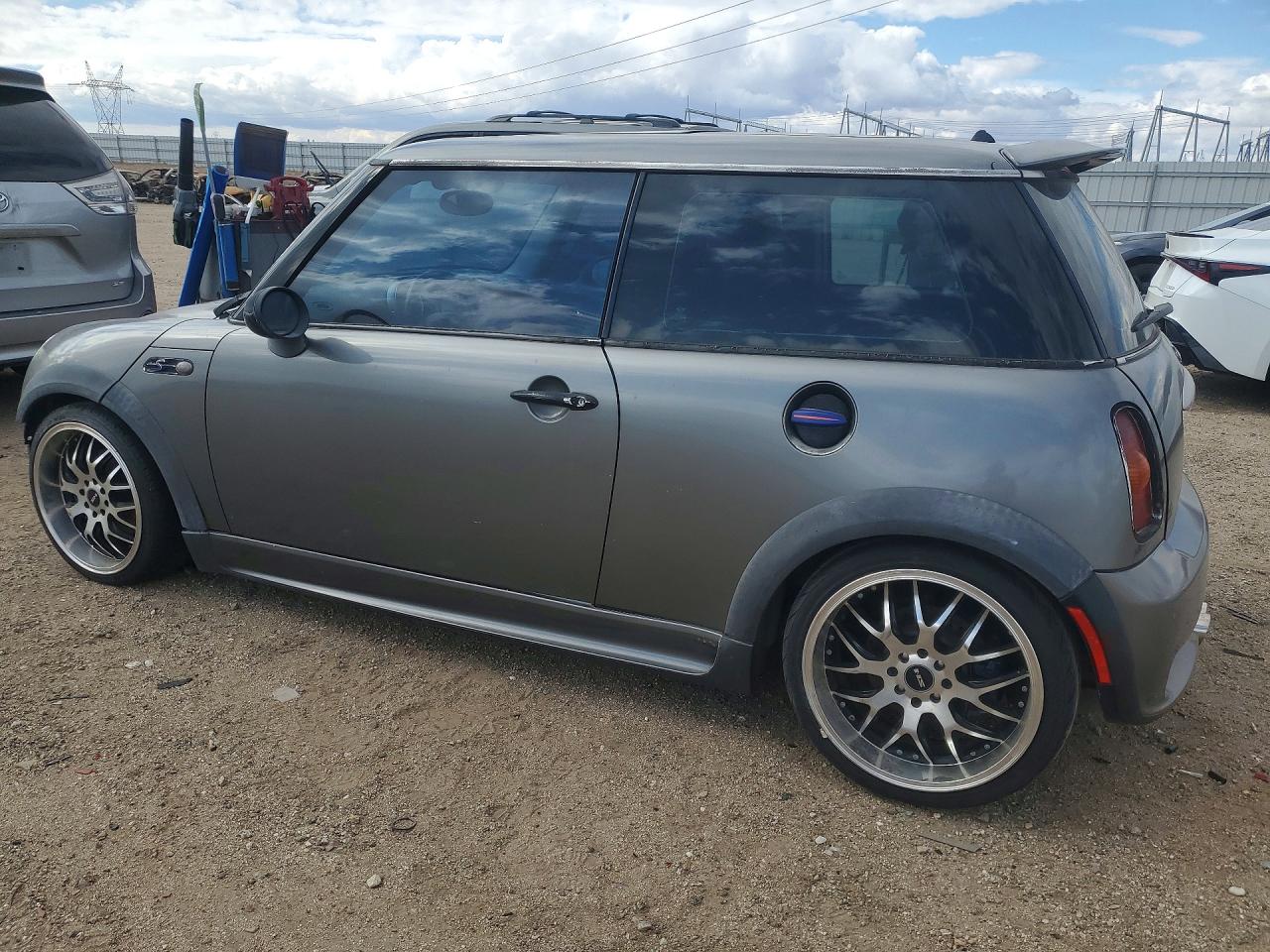 WMWRE33453TD63969 · 2003 MINI COOPER · 2/12