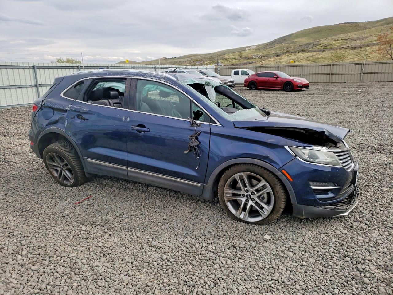 5LMTJ2AH4FUJ23594 · 2015 LINCOLN MKC · 4/13