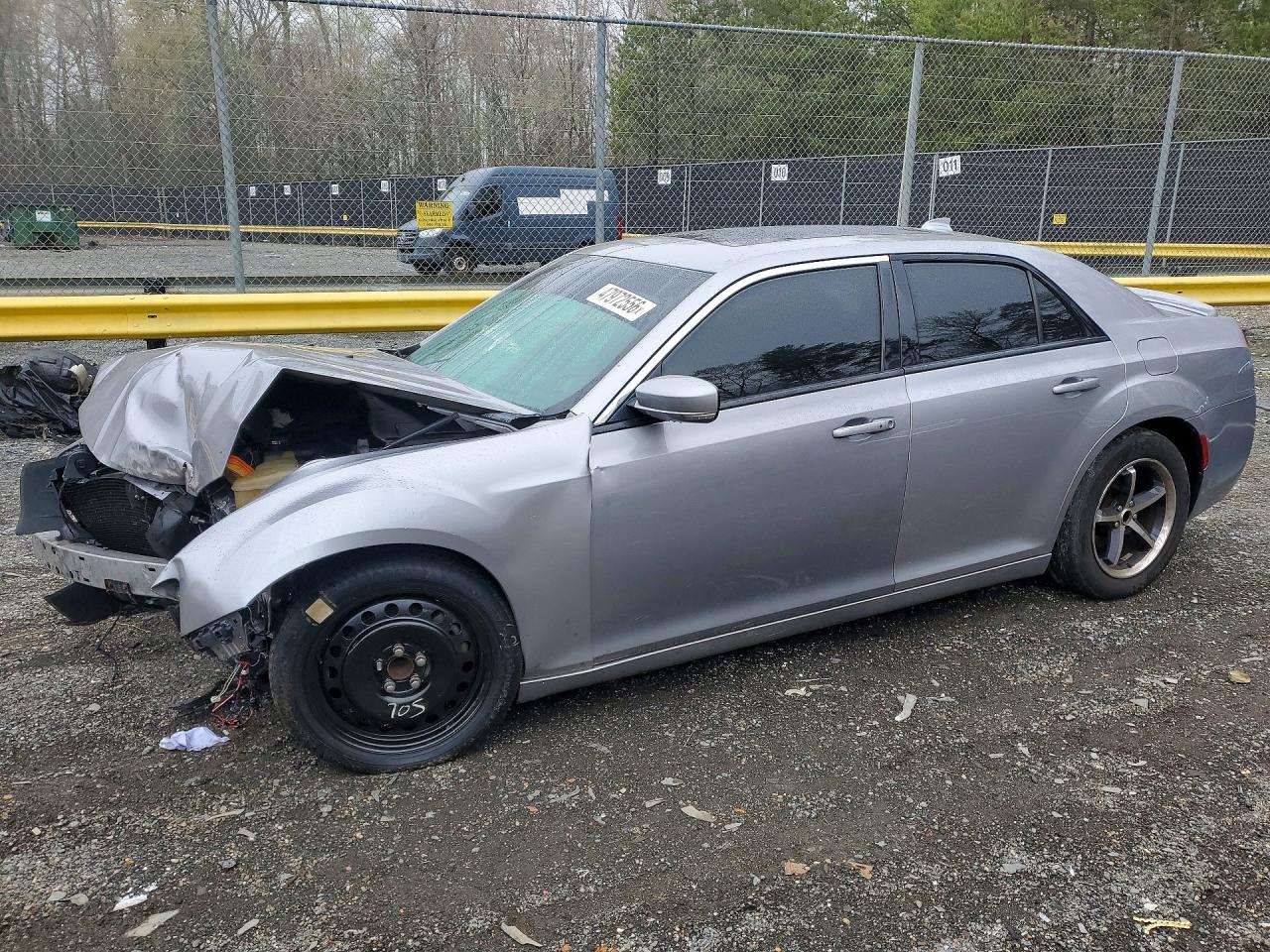 2C3CCABG9GH216573 · 2016 CHRYSLER 300
