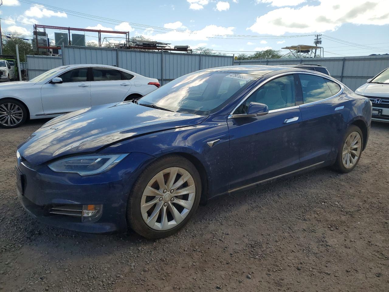 5YJSA1E29JF285709 · 2018 TESLA MODEL S