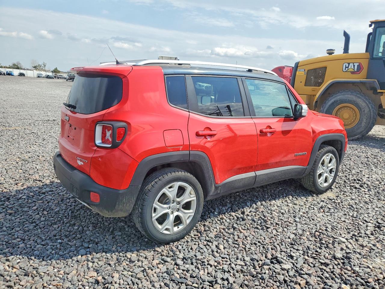ZACCJBDTXGPC75454 · 2016 JEEP RENEGADE · 3/13
