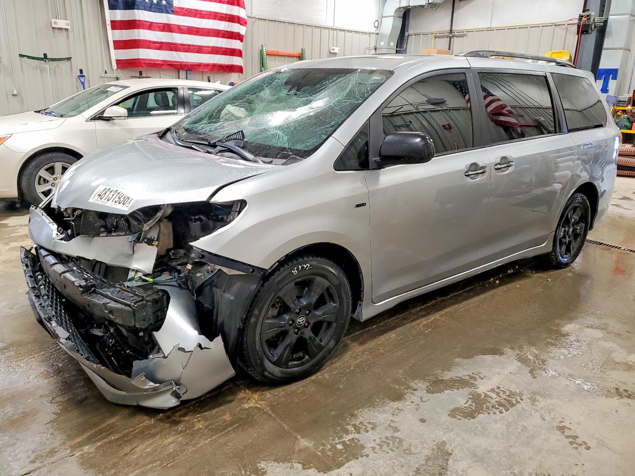 5TDEZ3DC8LS232753 · 2020 TOYOTA SIENNA