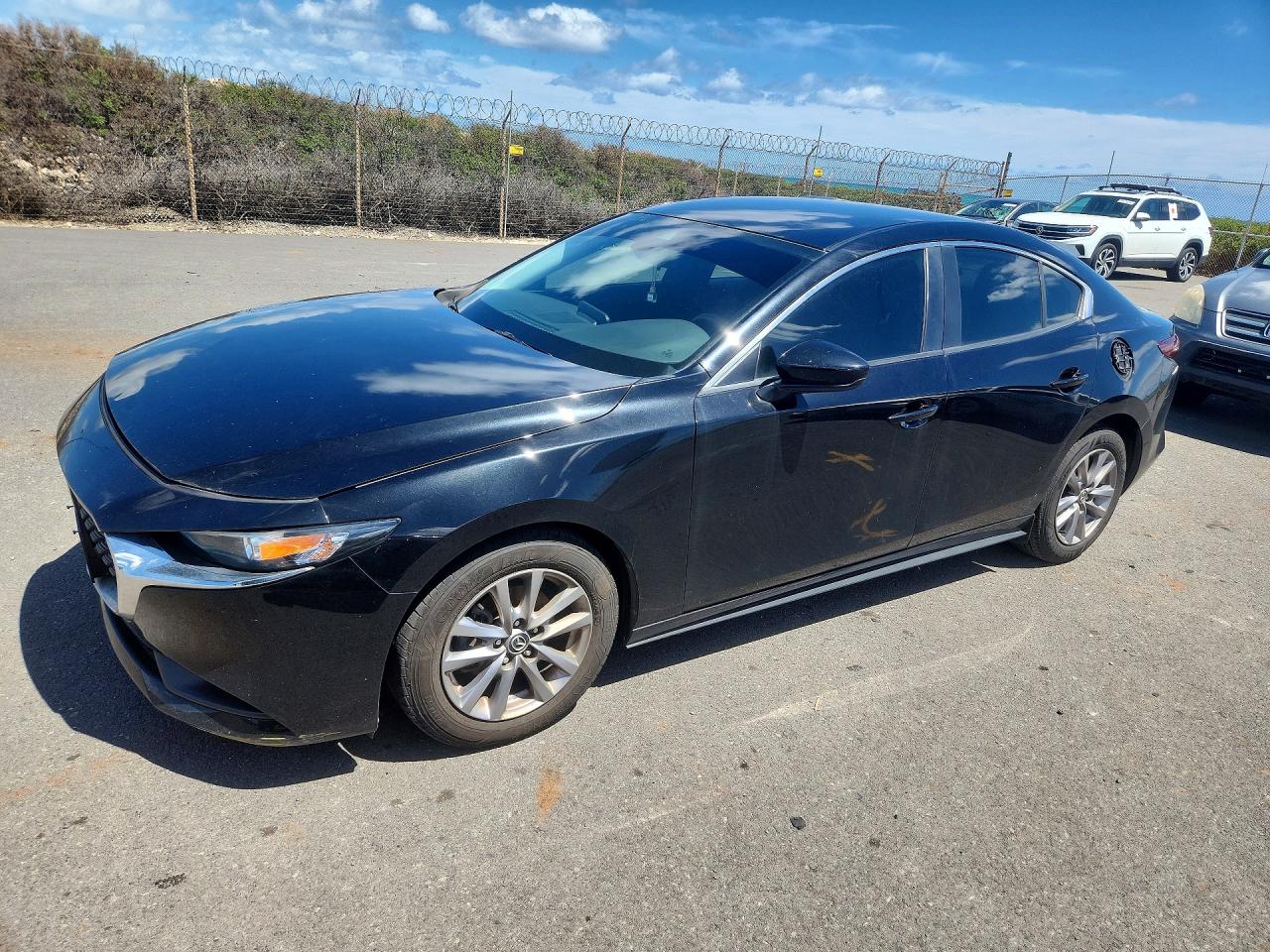 3MZBPAA7XMM202771 · 2021 MAZDA 3