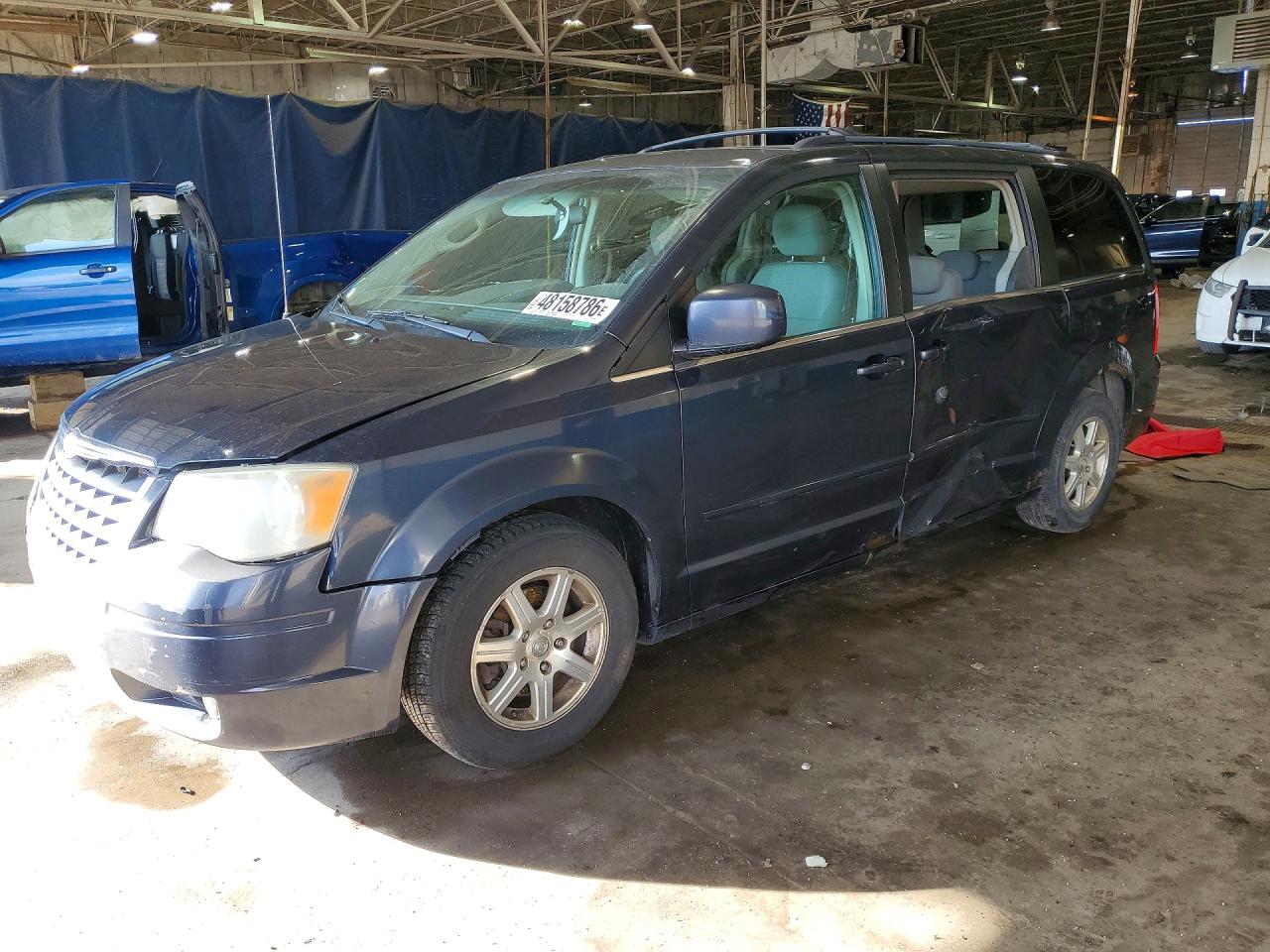 2A8HR54P88R826618 · 2008 CHRYSLER TOWN & COUNTRY