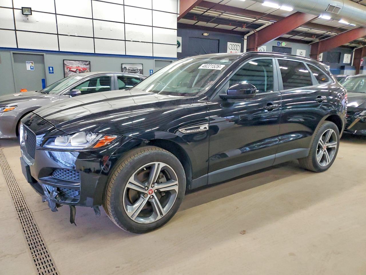 SADCJ2BVXHA880147 · 2017 JAGUAR F-PACE