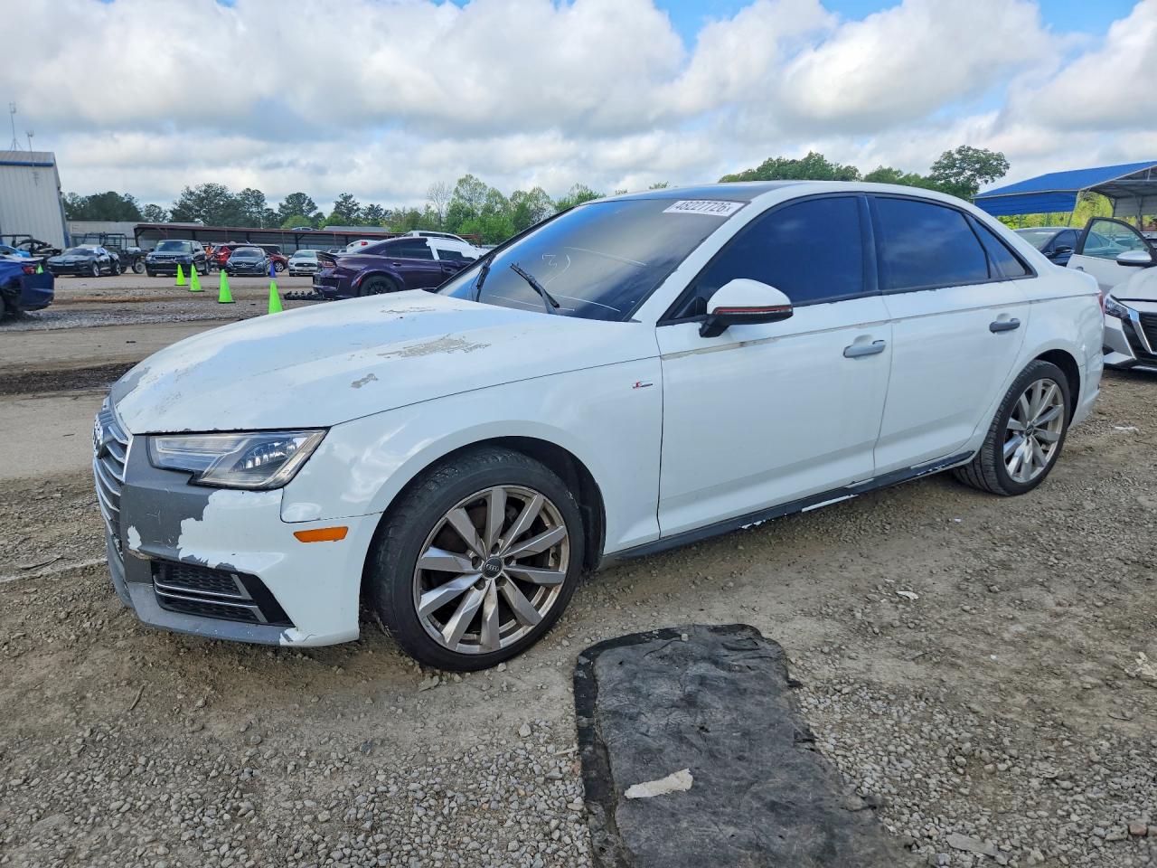 WAUKMAF4XJA219831 · 2018 AUDI A4
