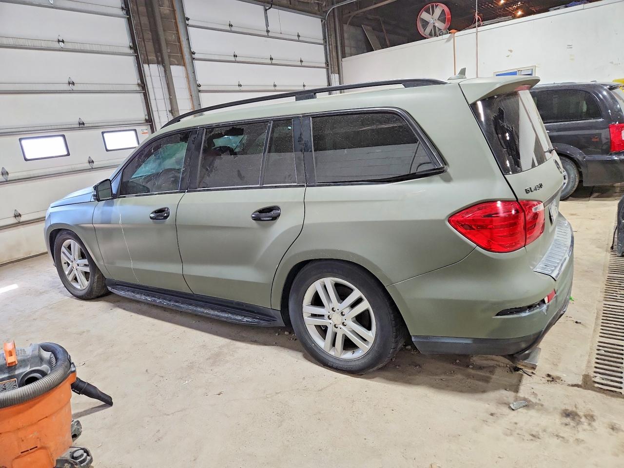 4JGDF7CE3DA172213 · 2013 MERCEDES-BENZ GL · 2/14