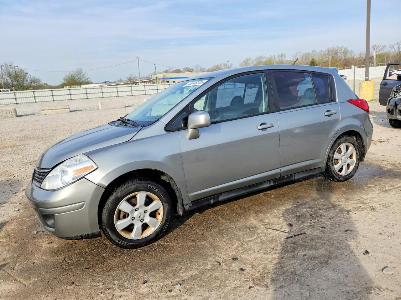 3N1BC13E68L362509 · 2008 NISSAN VERSA