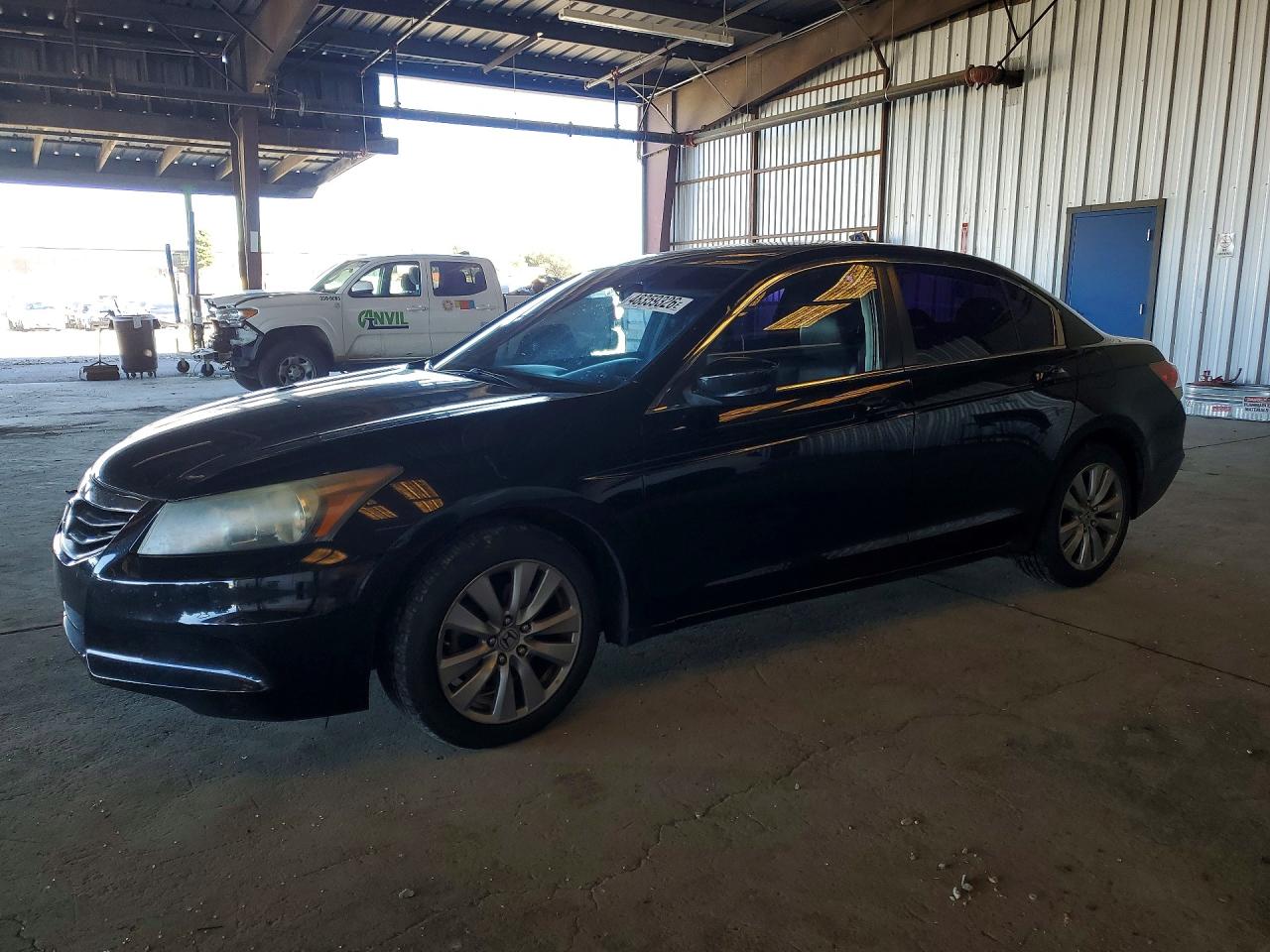 1HGCP2F81BA096205 · 2011 HONDA ACCORD