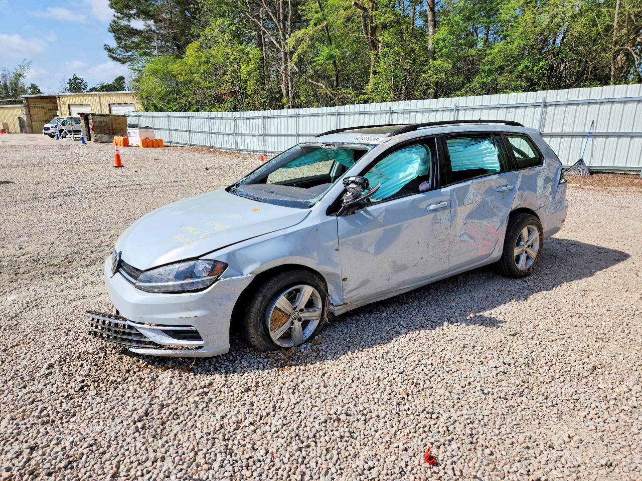 3VWD17AU6JM766769 · 2018 VOLKSWAGEN GOLF SPORTWAGEN