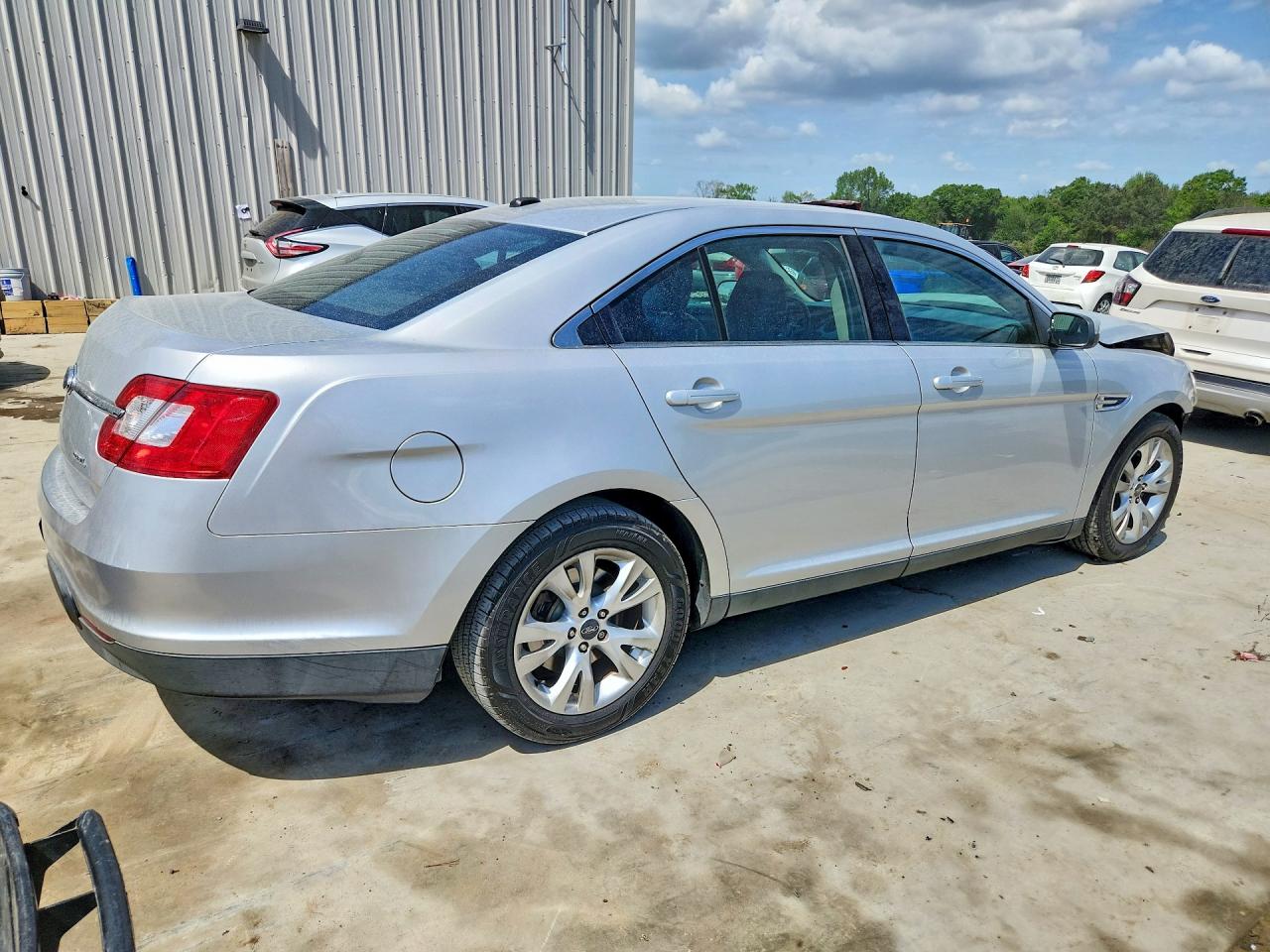 1FAHP2EW8BG109717 · 2011 FORD TAURUS · 3/13