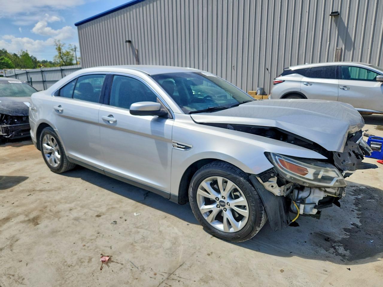 1FAHP2EW8BG109717 · 2011 FORD TAURUS · 4/13